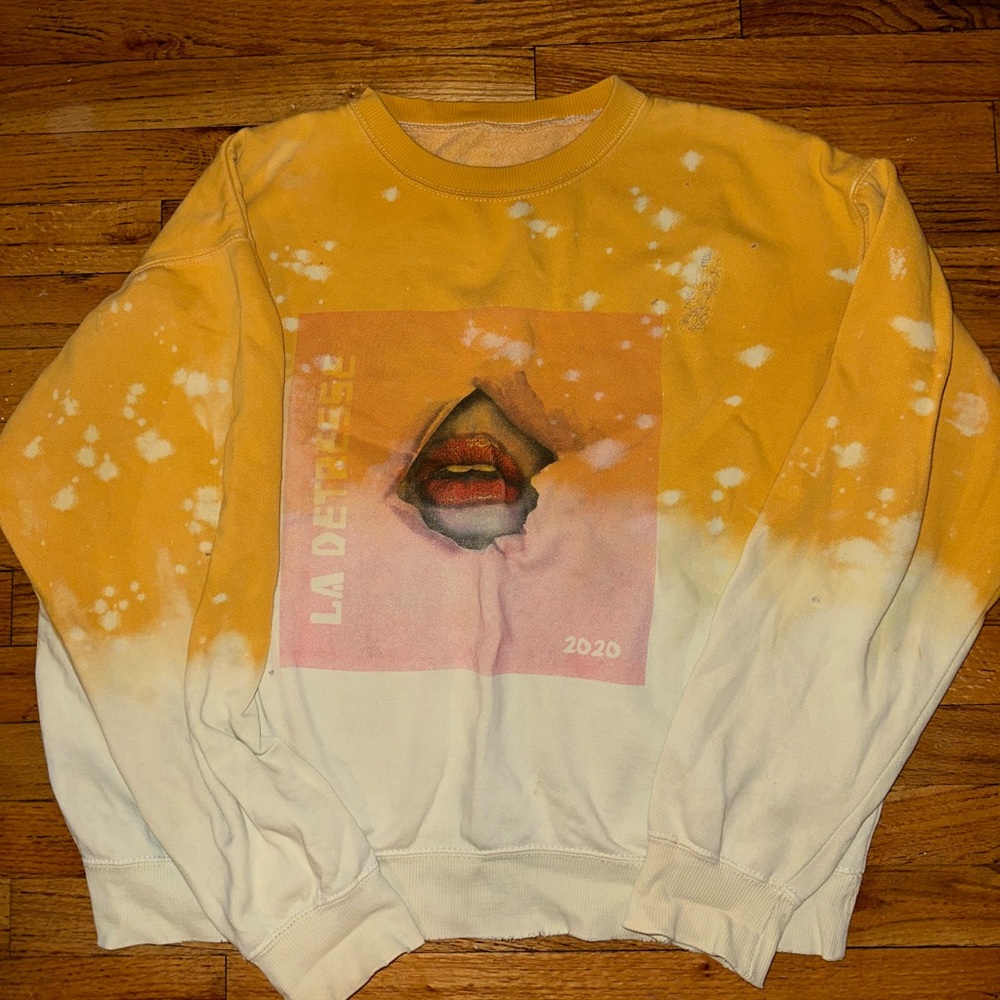 La Detresse Yellow and White Sweatshirt with Graphic